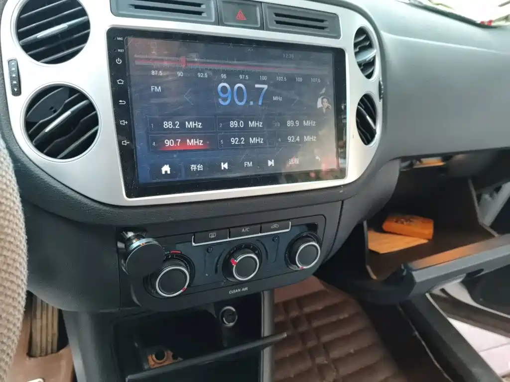 Volkswagen Tiguan — миниатюра 14
