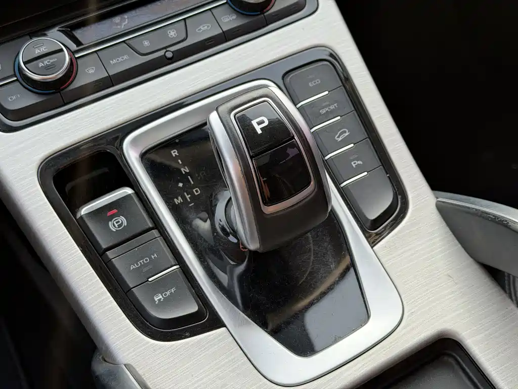 Geely Boyue — миниатюра 20
