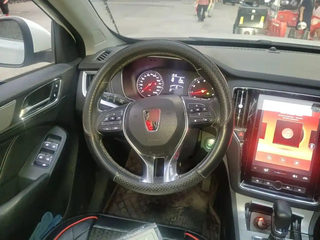 Roewe RX5 — миниатюра 6