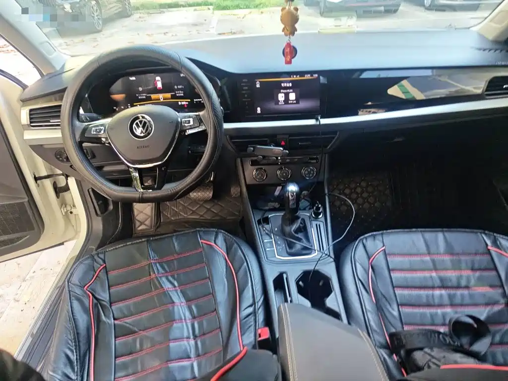 Volkswagen Lavida — миниатюра 5
