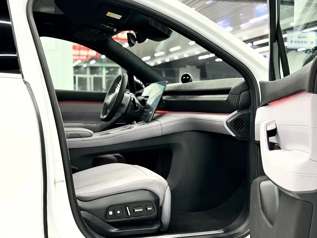 NIO EC6 2024 75kWh