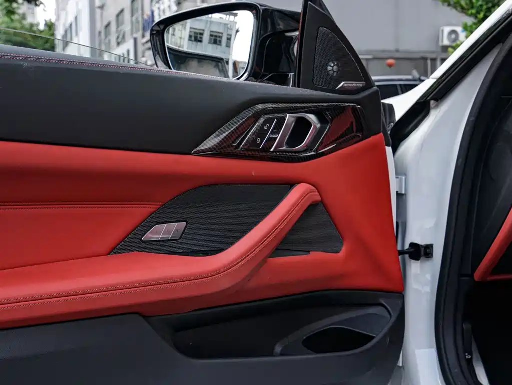 BMW M4 — миниатюра 12