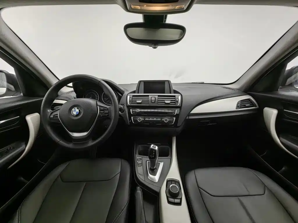 BMW 1 Series (Import) — миниатюра 5