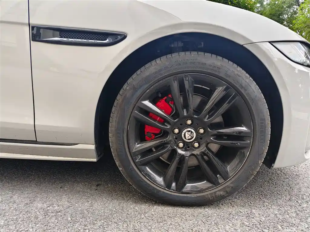Jaguar XEL — миниатюра 13