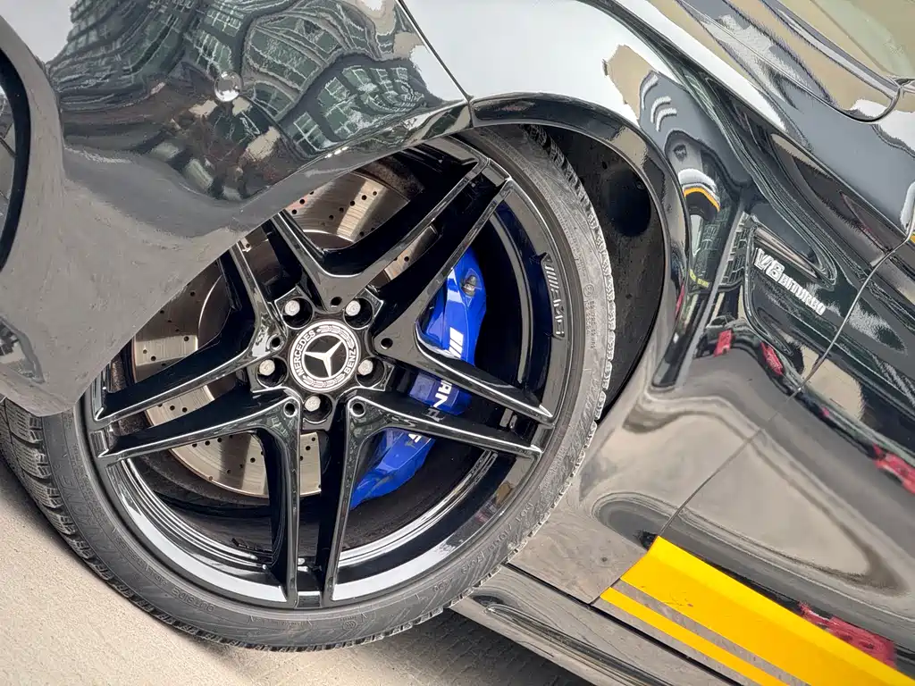 MERCEDES-BENZ C CLASS AMG