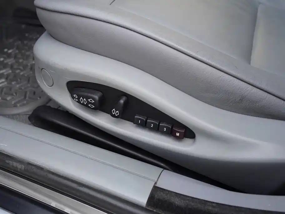 BMW 3 Series — миниатюра 8