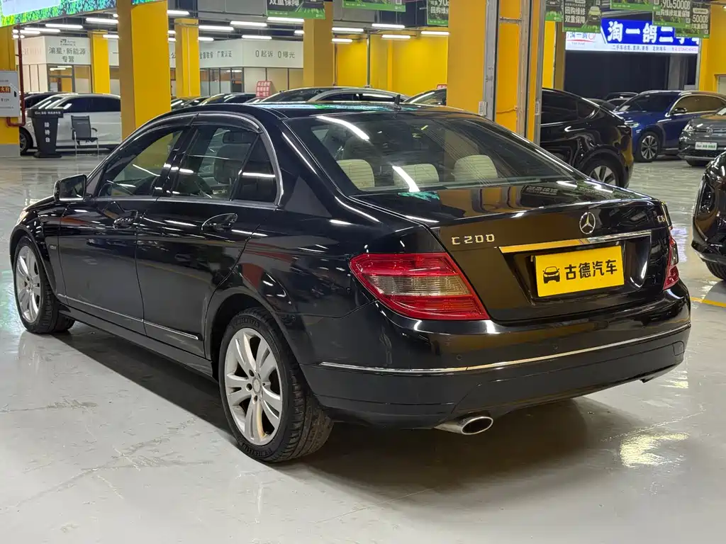 Mercedes-Benz C-Class — миниатюра 5