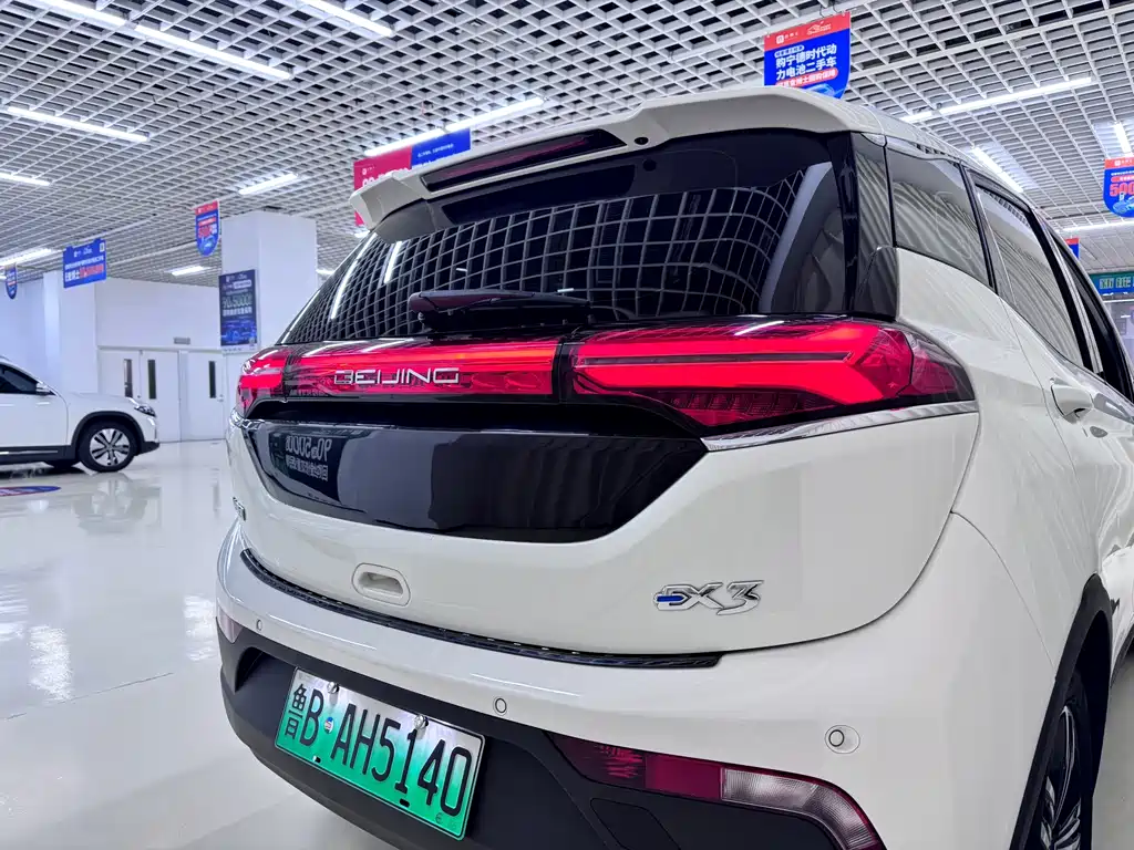 BAIC EX3 — миниатюра 9