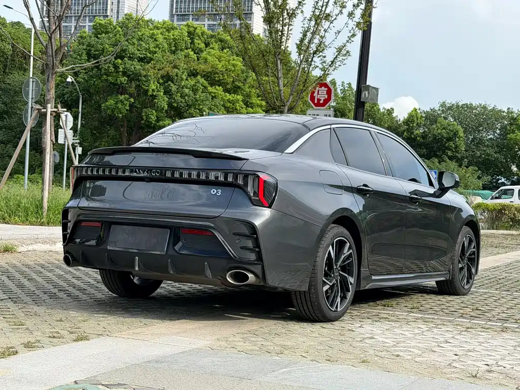 Lynk & Co 03 — миниатюра 7