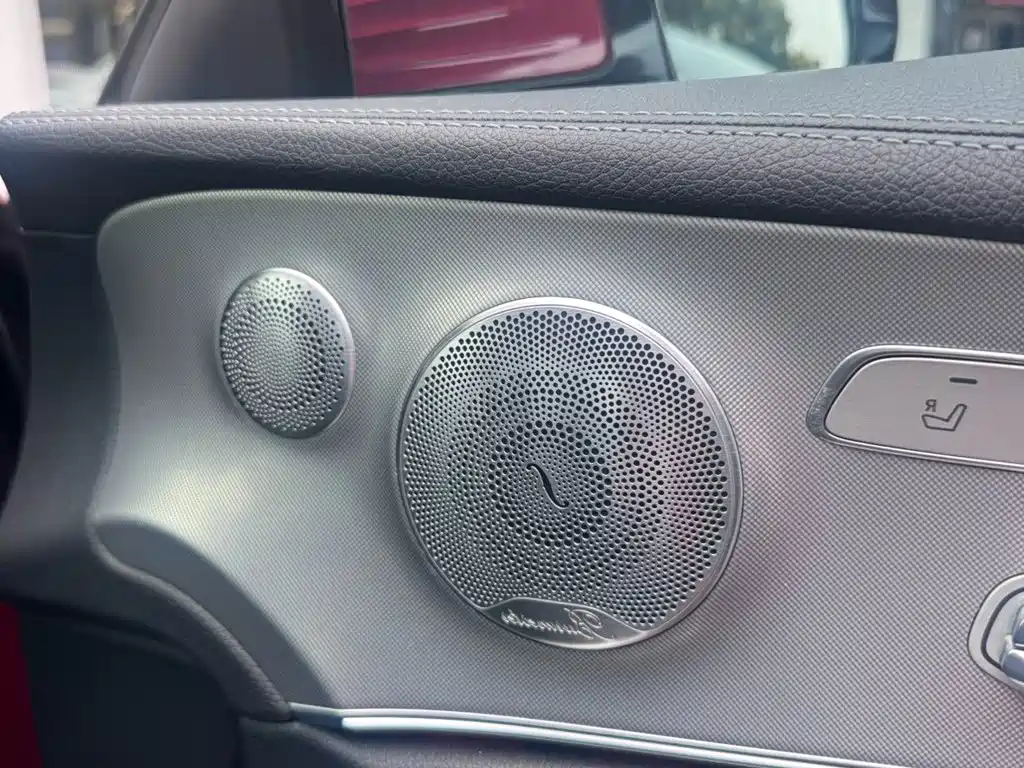 Mercedes-Benz E-Class (Import) — миниатюра 5