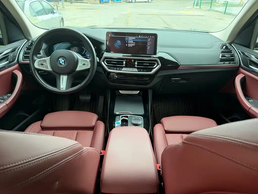 BMW iX3 — миниатюра 5