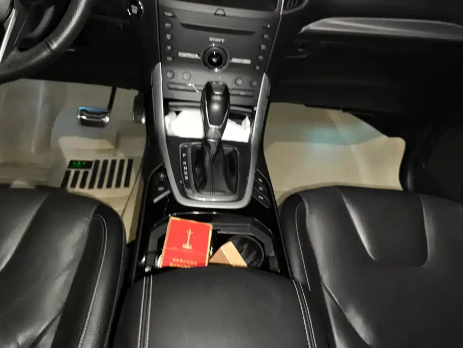 Ford Edge — миниатюра 16