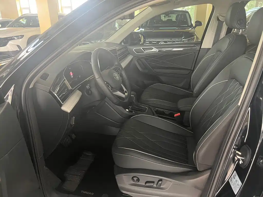 Volkswagen Tiguan L — миниатюра 6