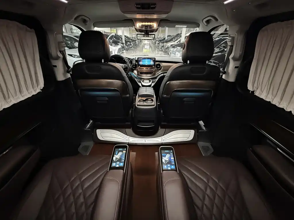 Mercedes-Benz V-Class — миниатюра 15
