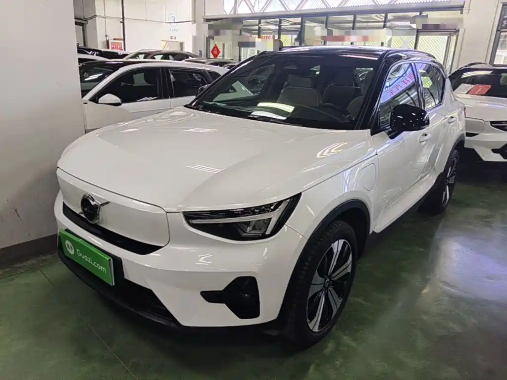 Volvo XC40 NEV — миниатюра 2