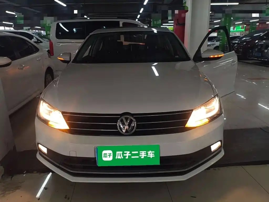 Volkswagen Sagitar — миниатюра 3