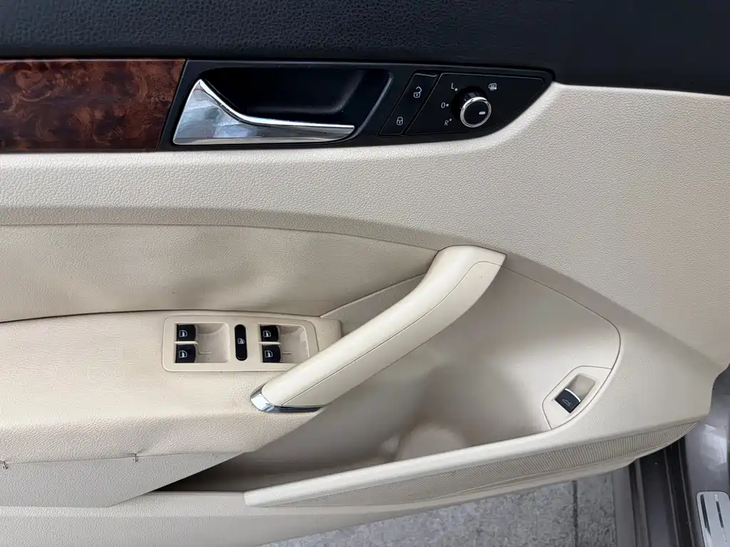 Volkswagen Passat — миниатюра 5