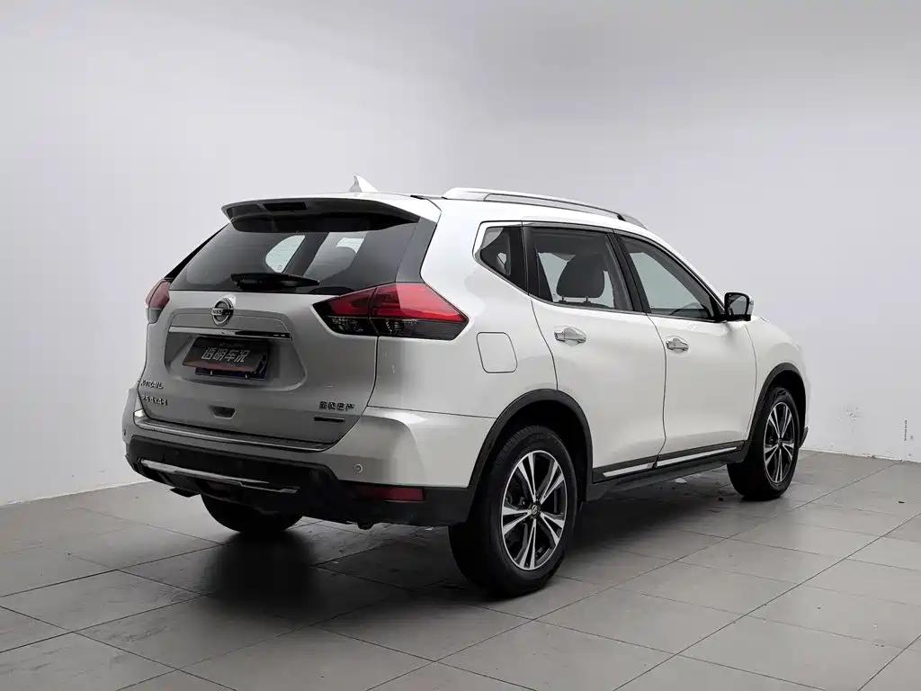 Nissan X-Trail — миниатюра 2