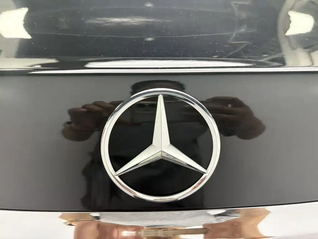Mercedes-Benz E-Class — миниатюра 6