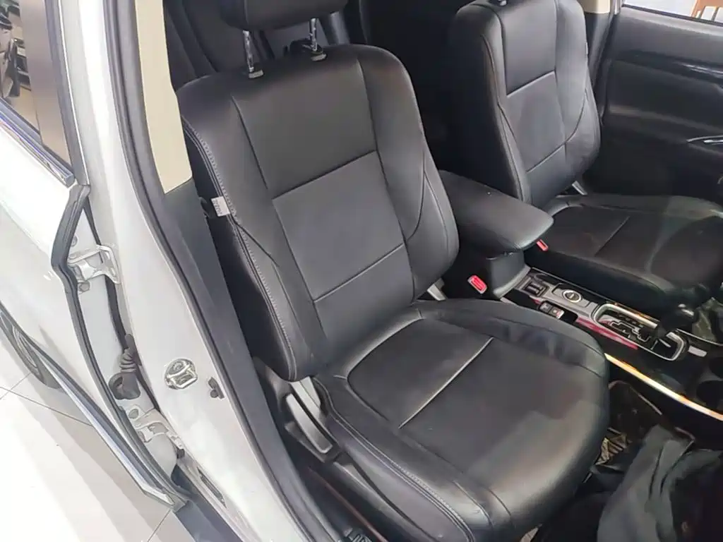 Mitsubishi Outlander — миниатюра 25