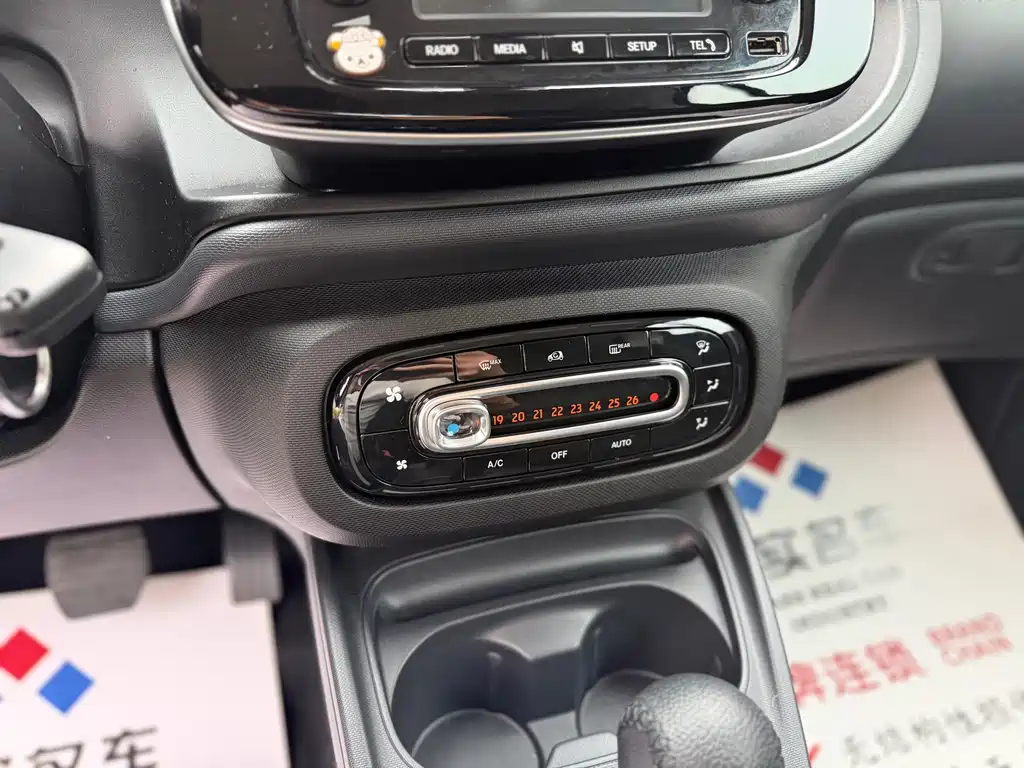 smart Smart Fortwo — миниатюра 15