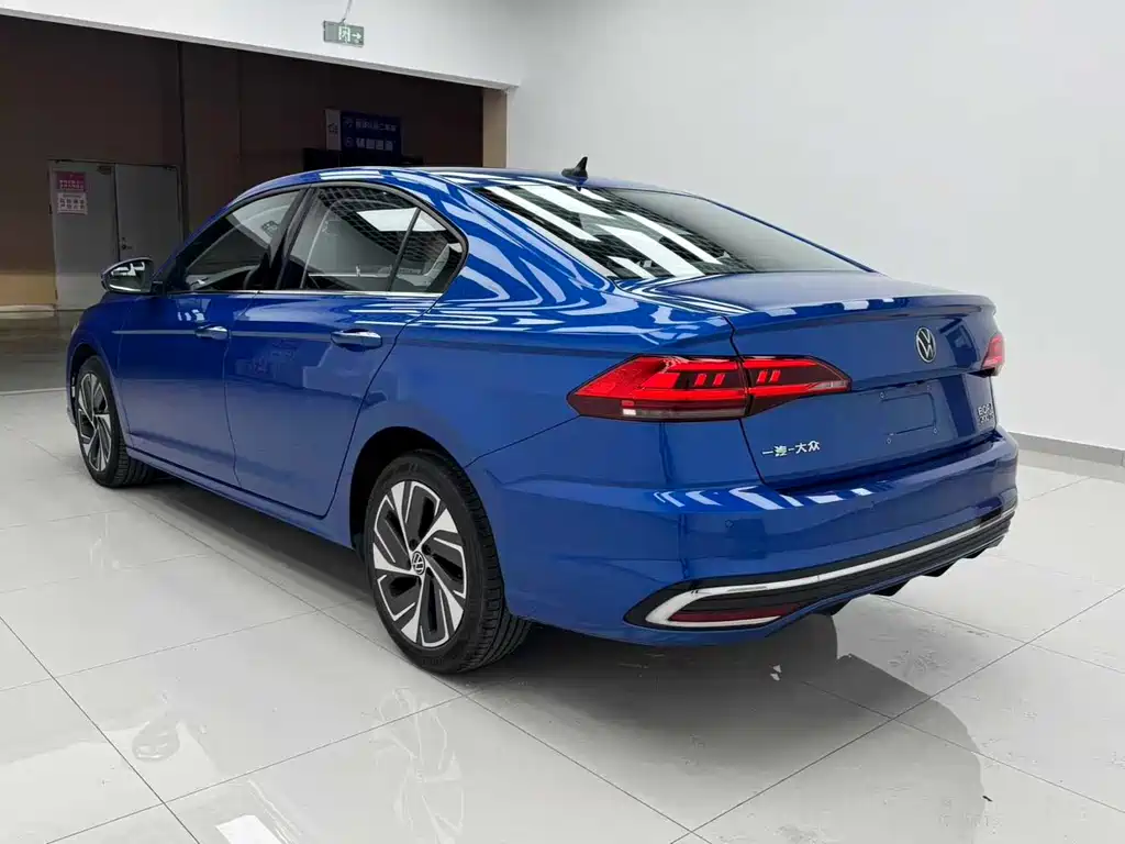 Volkswagen Bora 2023 200TSI DSG PRO