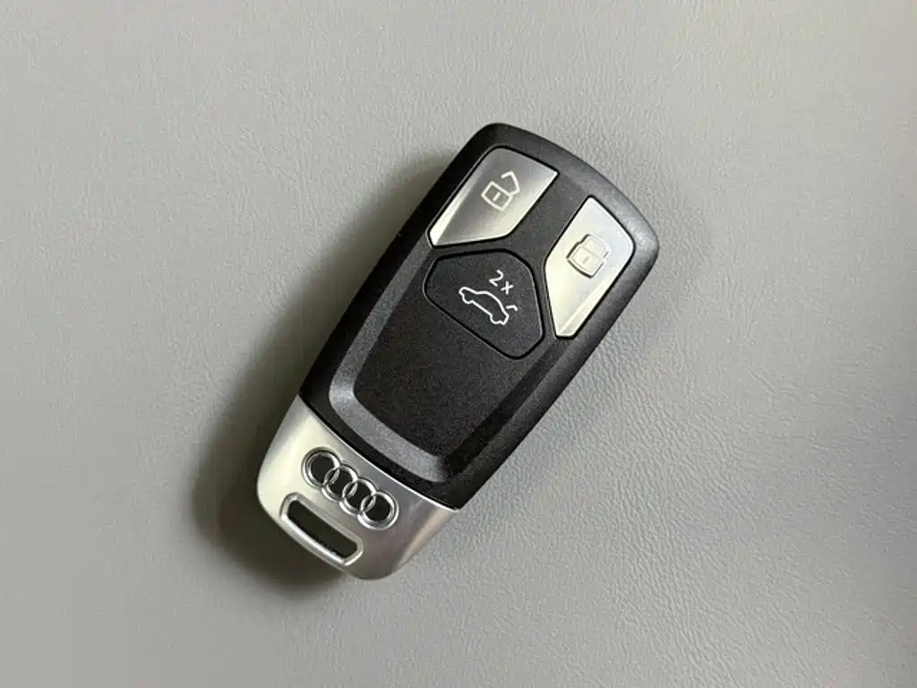 Audi A4L — миниатюра 18