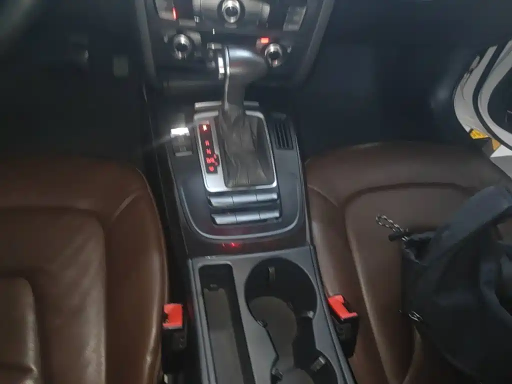 Audi A4L — миниатюра 14