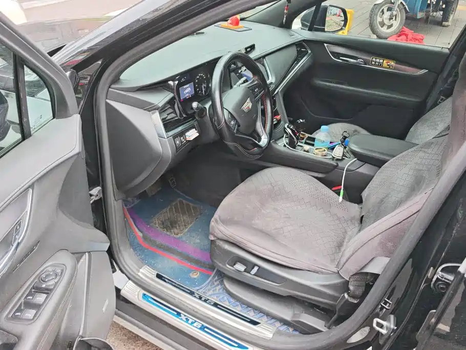 Cadillac XT6 — миниатюра 9