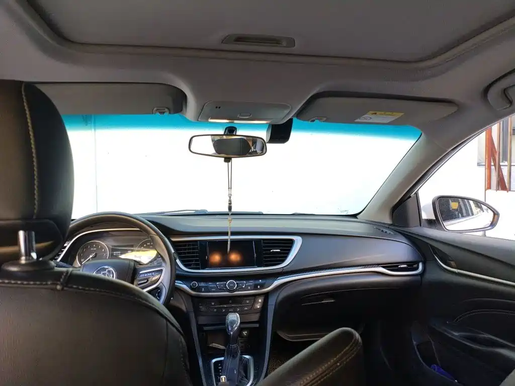 Buick Excelle — миниатюра 9