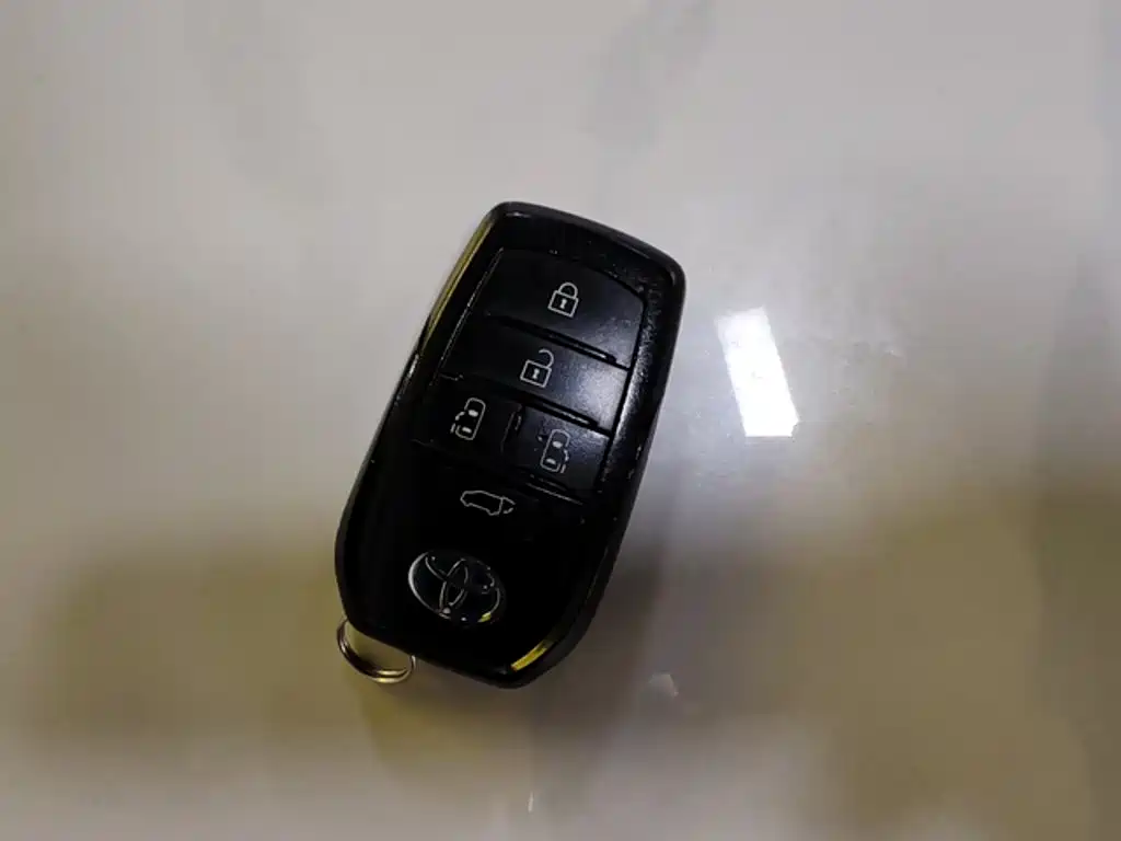 Toyota Sienna — миниатюра 18