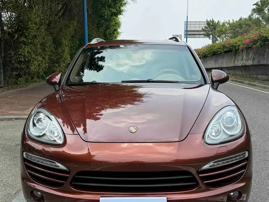 Porsche Cayenne — миниатюра 2