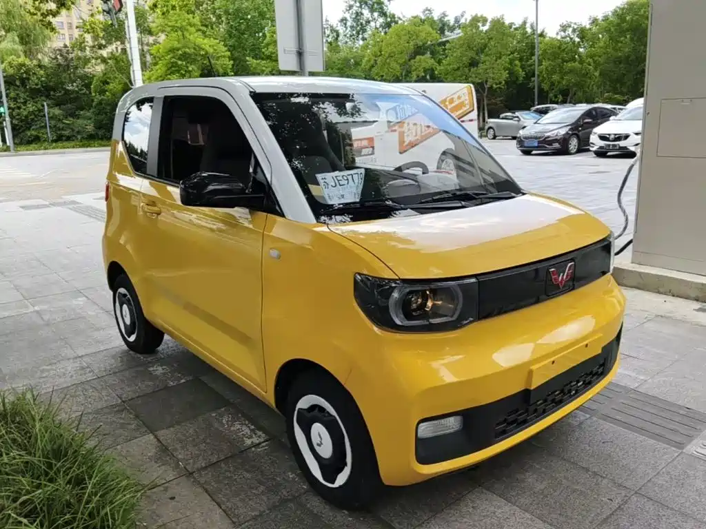 Wuling MINIEV — миниатюра 4