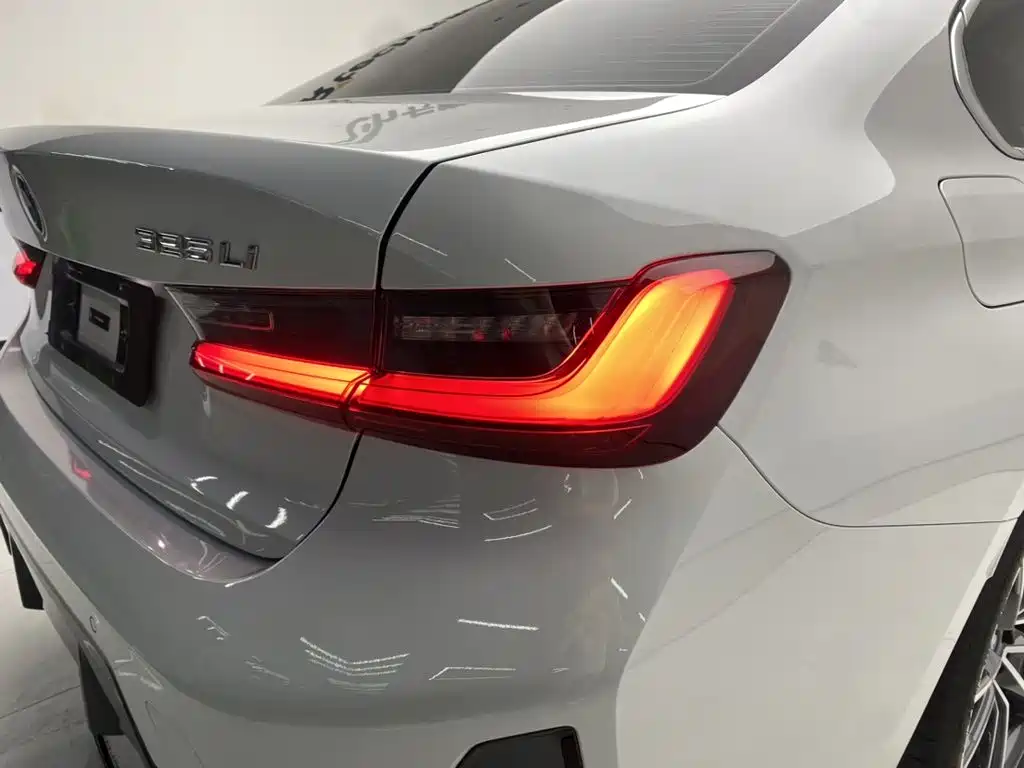 BMW 3 Series — миниатюра 10