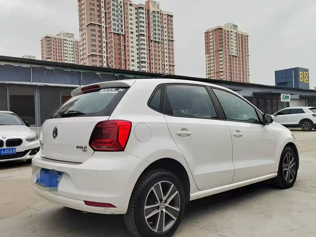 Volkswagen Polo — миниатюра 5