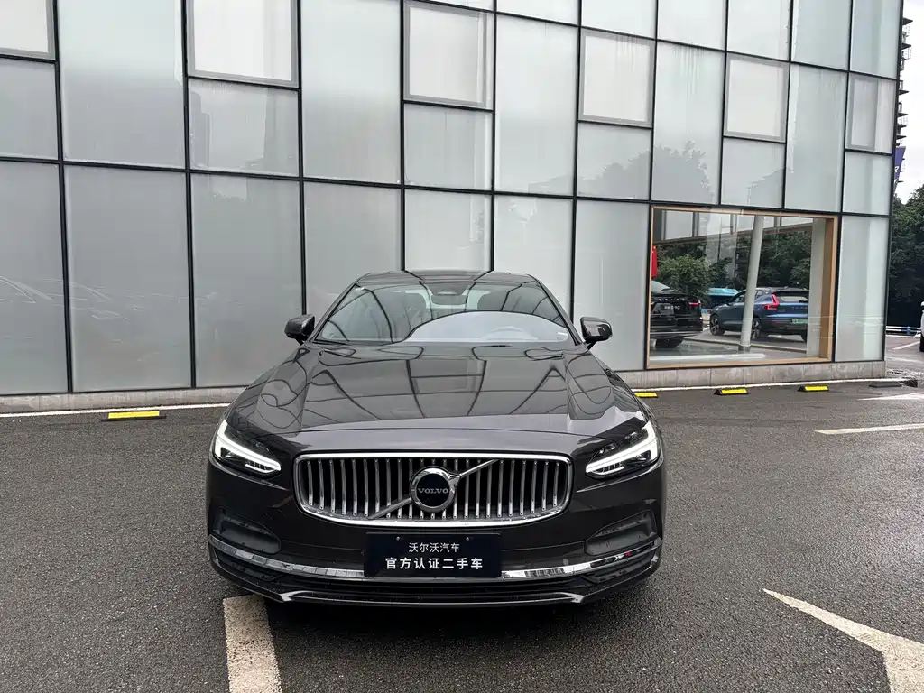 Volvo S90 — миниатюра 2