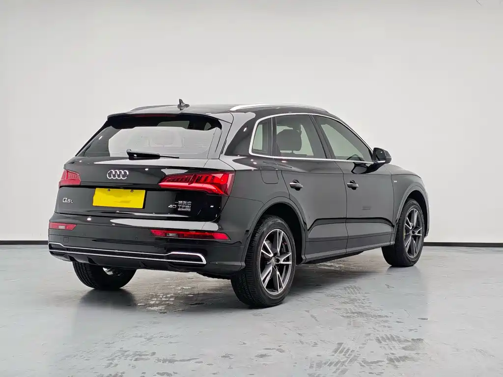 Audi Q5L — миниатюра 4