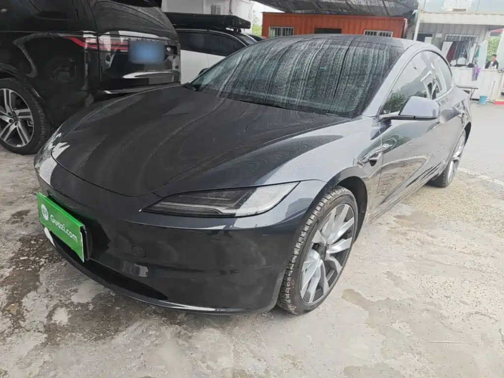 Tesla Model 3 2025 RWD Drive Dynamic Edition