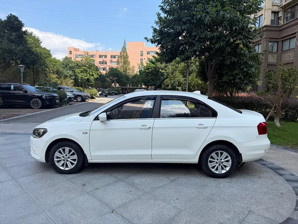 Volkswagen Jetta — миниатюра 3