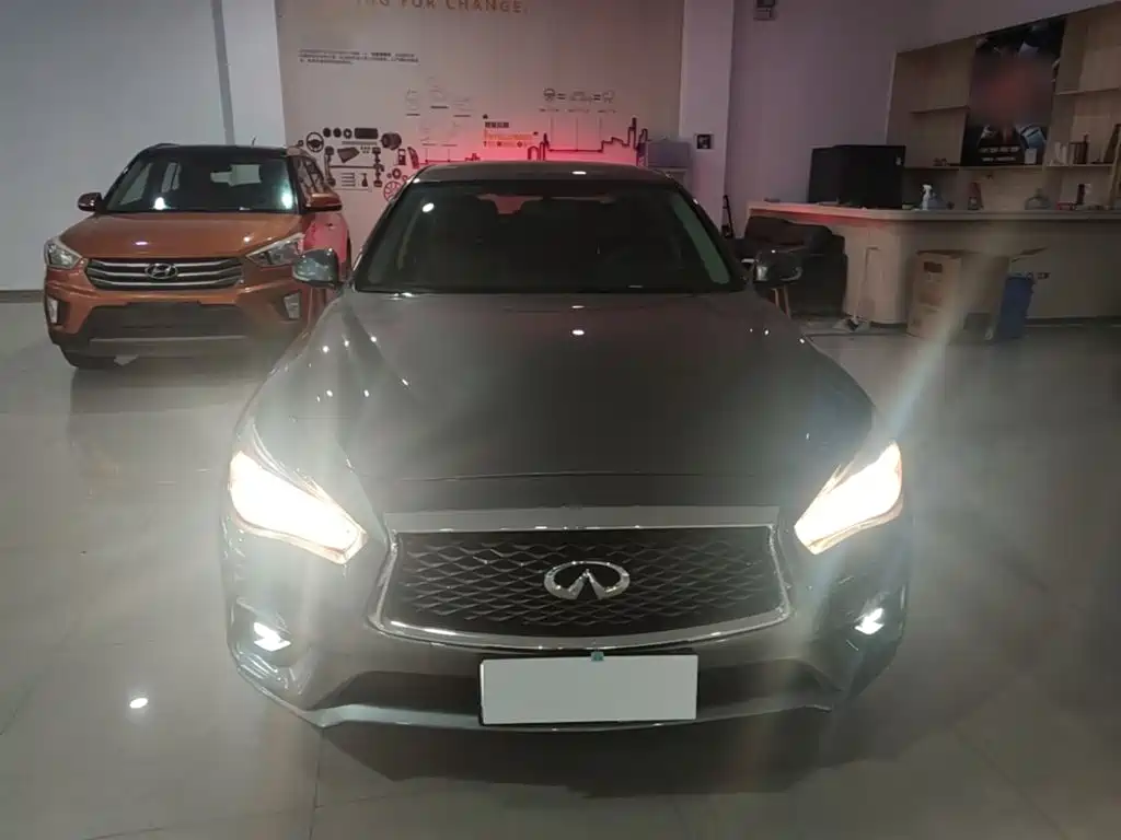 Infiniti Q50L — миниатюра 3