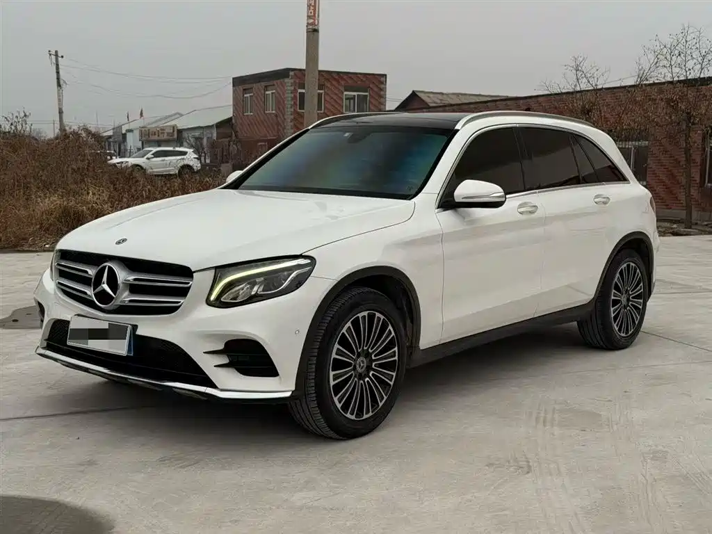 MERCEDES-BENZ GLC