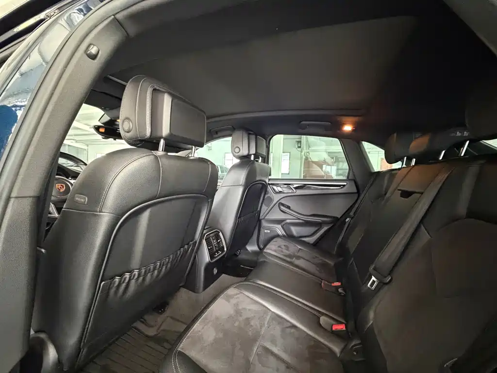 Porsche Macan — миниатюра 8