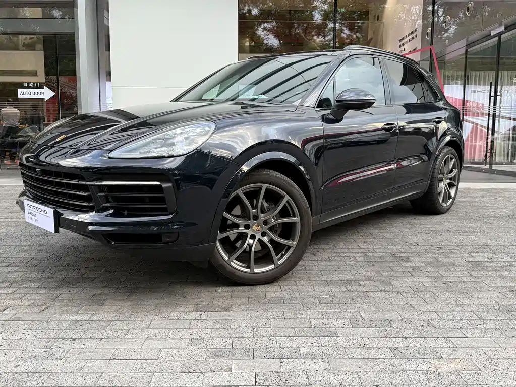 Porsche Cayenne 2022