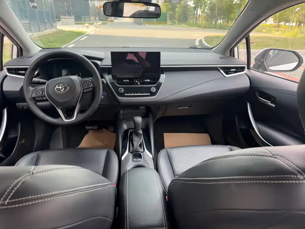Toyota Corolla — миниатюра 5