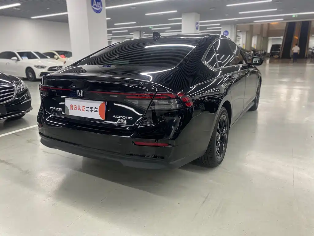 Honda Accord — миниатюра 22
