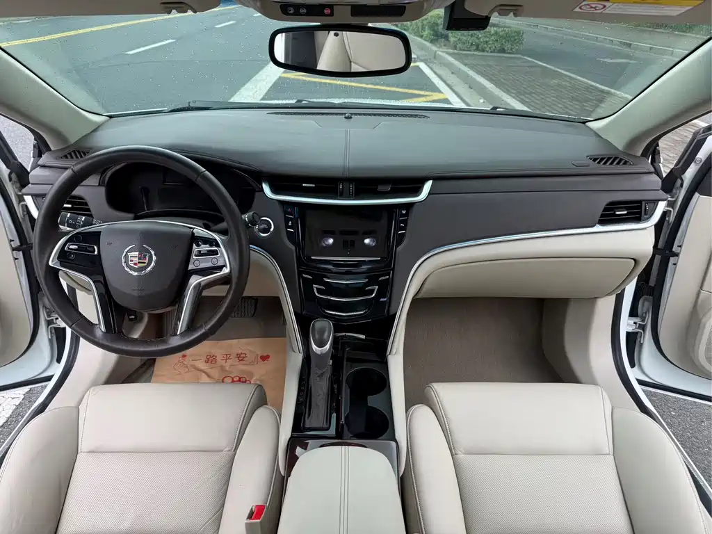 Cadillac XTS — миниатюра 8