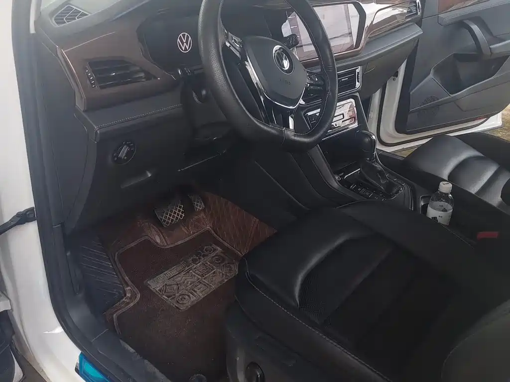 Volkswagen Tharu — миниатюра 7