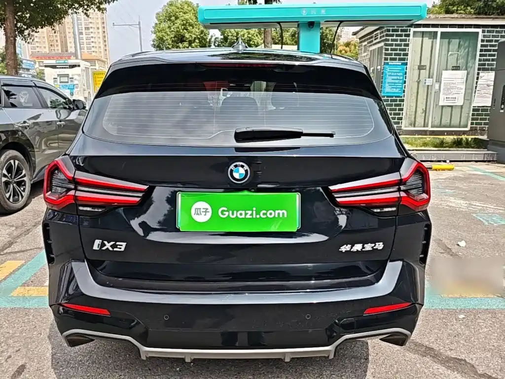 BMW iX3 — миниатюра 6