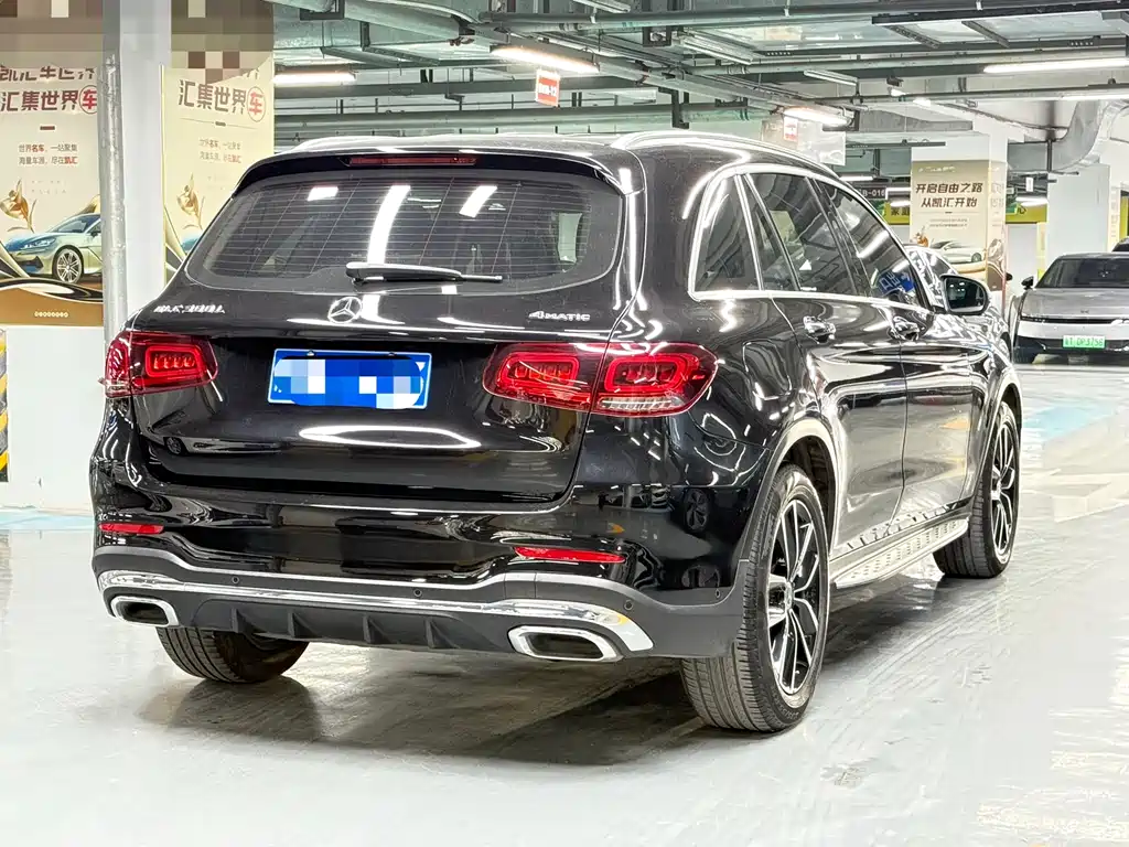 MERCEDES-BENZ GLC