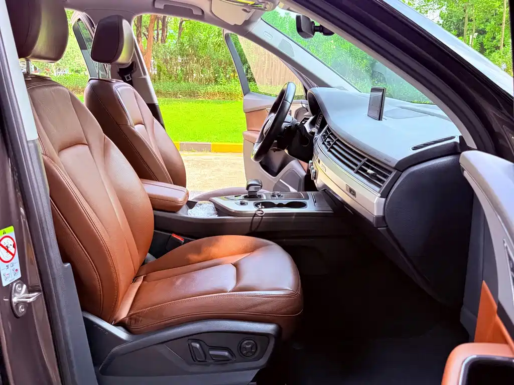Audi Q7 — миниатюра 23